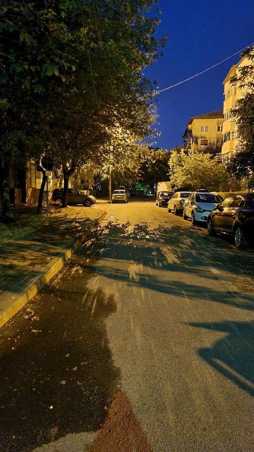 Maxx Lake Apart Bacau Exterior photo